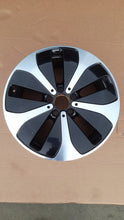 Laden Sie das Bild in den Galerie-Viewer, 1x Alufelge 18 Zoll 7.5" 5x112 52ET A4474017300 Mercedes-Benz Vito W447 FEL5615766327ff