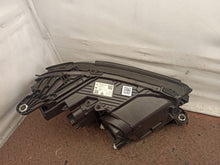 Laden Sie das Bild in den Galerie-Viewer, Frontscheinwerfer Mercedes-Benz W213 A2139066308 Full LED Rechts Headlight SCH1399786229ye