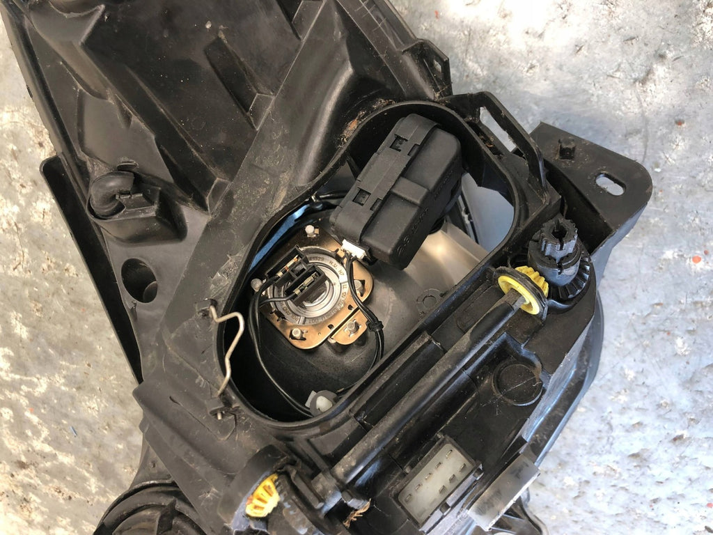 Frontscheinwerfer Opel Corsa D 13217454 Rechts Scheinwerfer Headlight SCH8249512532cg