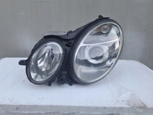 Laden Sie das Bild in den Galerie-Viewer, Frontscheinwerfer Mercedes-Benz W211 MDW1082 Links Scheinwerfer Headlight SCH8586759447mb