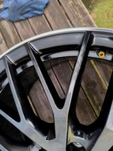 Laden Sie das Bild in den Galerie-Viewer, 1x Alufelge 20 Zoll 9.0" 5x112 52ET Glanz Silber 8S0601025AR Audi Tt Rim Wheel FEL4230514631fu