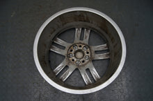 Laden Sie das Bild in den Galerie-Viewer, 1x Alufelge 18 Zoll 7.0" 5x112 43ET Glanz Silber 8U0601025F Audi Q3 Rim Wheel FEL5025146710qi