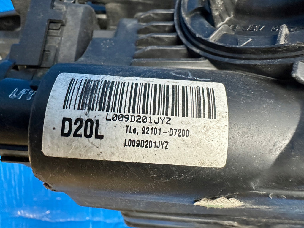 Frontscheinwerfer Hyundai Tucson 92101-D7200 Links Scheinwerfer Headlight SCH2275494217vv