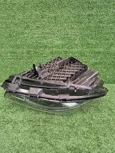 Laden Sie das Bild in den Galerie-Viewer, Frontscheinwerfer Mercedes-Benz W247 A2479065803 LED Rechts Headlight SCH2959629635yx