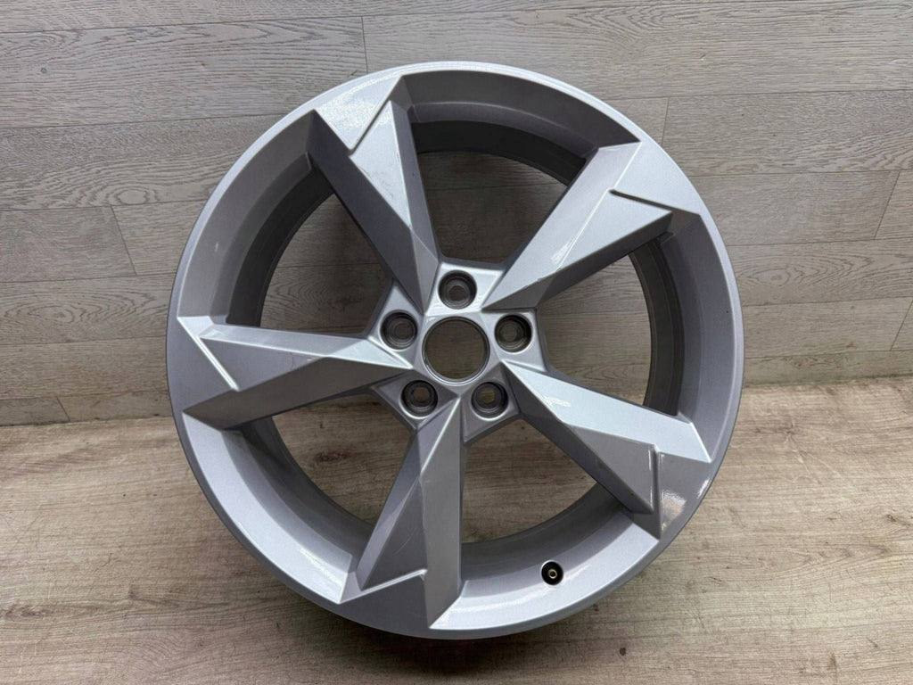 1x Alufelge 19 Zoll 83A601025N Audi Q3 Rim Wheel FEL7877538073di