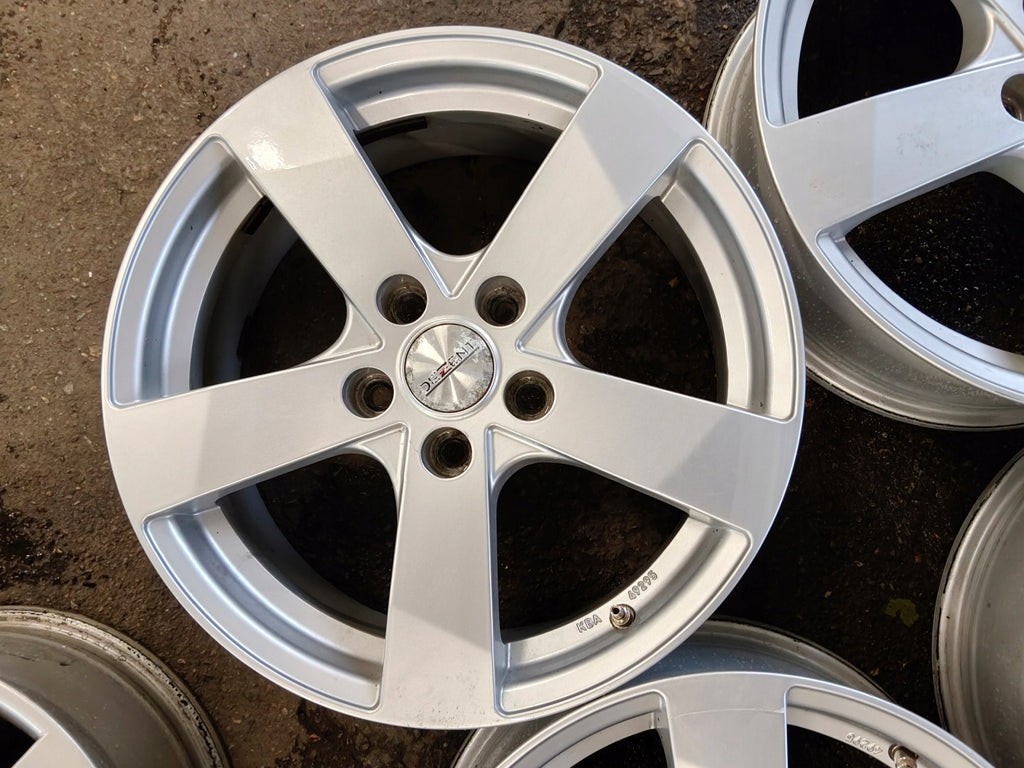4x Alufelge 17 Zoll 7.0" 5x114.3 48ET Glanz Silber KBA49295 Hyundai I Z 4 FEL6735518517rw