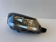 Laden Sie das Bild in den Galerie-Viewer, Frontscheinwerfer Skoda Yeti 5L1941016D Rechts Scheinwerfer Headlight