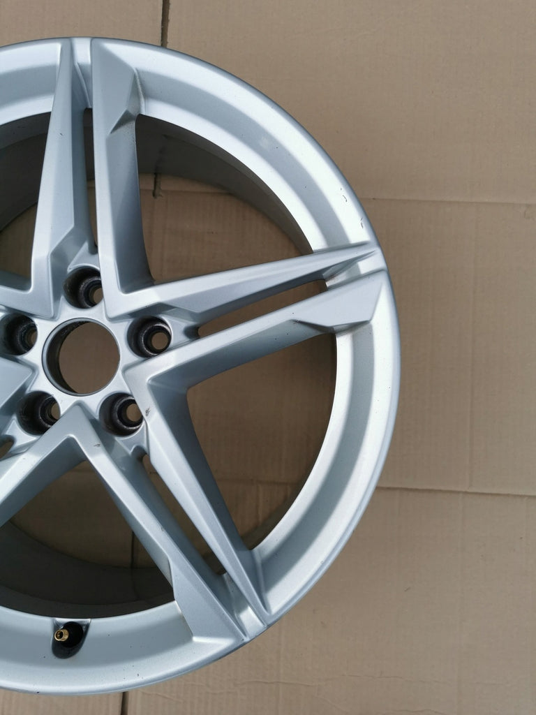 1x Alufelge 18 Zoll 8.0" 5x112 40ET Glanz Silber 8W0601025EC Audi A4 B9