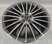 Laden Sie das Bild in den Galerie-Viewer, 1x Alufelge 21 Zoll 9.0" 5x112 34ET Glanz Silber A2234011700 Mercedes-Benz W223 FEL3348021217rv