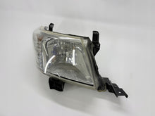 Laden Sie das Bild in den Galerie-Viewer, Frontscheinwerfer Toyota Hilux KLA11248 Rechts Scheinwerfer Headlight SCH8810618918pd