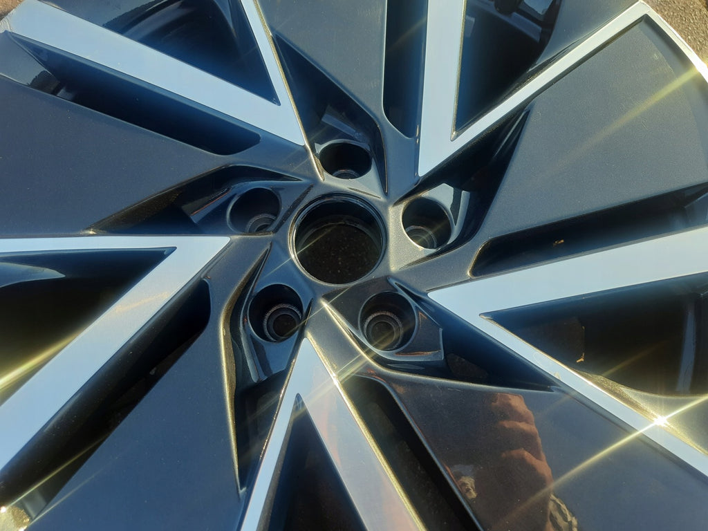 1x Alufelge 19 Zoll 8.0" 5x112 44ET 3V0601025BA Skoda Superb Rim Wheel