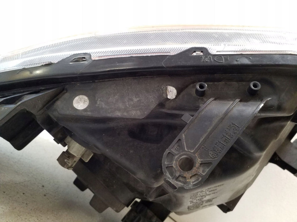 Frontscheinwerfer Ford Ranger VAL277459 Links Scheinwerfer Headlight SCH3841001156bo
