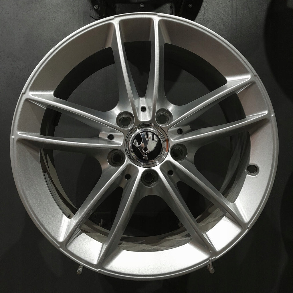 4x Alufelge 16 Zoll 6.5" 5x112 44ET A1774010100 Mercedes-Benz Superb III Octavia FEL6643992431kr