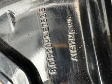 Load image into Gallery viewer, 1x Alufelge 20 Zoll 8.0" 5x108 52 5ET Glanz Schwarz 32358303 Volvo Rim Wheel FEL2427493087sy