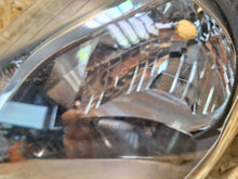 Load image into Gallery viewer, Frontscheinwerfer Toyota Yaris VAY2973 Links Scheinwerfer Headlight