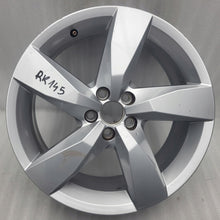 Load image into Gallery viewer, 1x Alufelge 17 Zoll 6.5" 5x100 39ET Glanz Silber 2GM601025A MA-DAR81 VW T-Cross FEL6682944253po