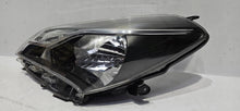 Load image into Gallery viewer, Frontscheinwerfer Toyota Yaris Links Scheinwerfer Headlight
