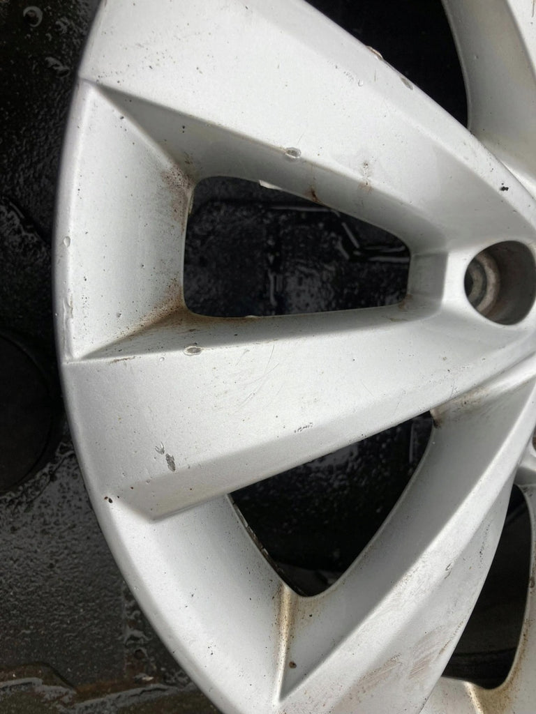 1x Alufelge 16 Zoll 6.5" 5x112 44ET Matt Silber 5C0601025T VW Beetle Rim Wheel FEL3640064810xn