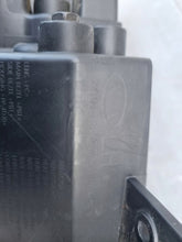 Laden Sie das Bild in den Galerie-Viewer, Frontscheinwerfer Kia Stonic 92101-H8 Full LED Links Scheinwerfer Headlight