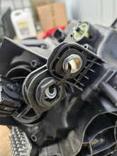 Laden Sie das Bild in den Galerie-Viewer, Frontscheinwerfer Skoda Octavia IV 5E4941009 Links Scheinwerfer Headlight SCH5602229180dm
