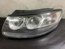 Load image into Gallery viewer, Frontscheinwerfer Hyundai Santa II Fe 92101-2BXXX Links Scheinwerfer Headlight SCH9071809278rl