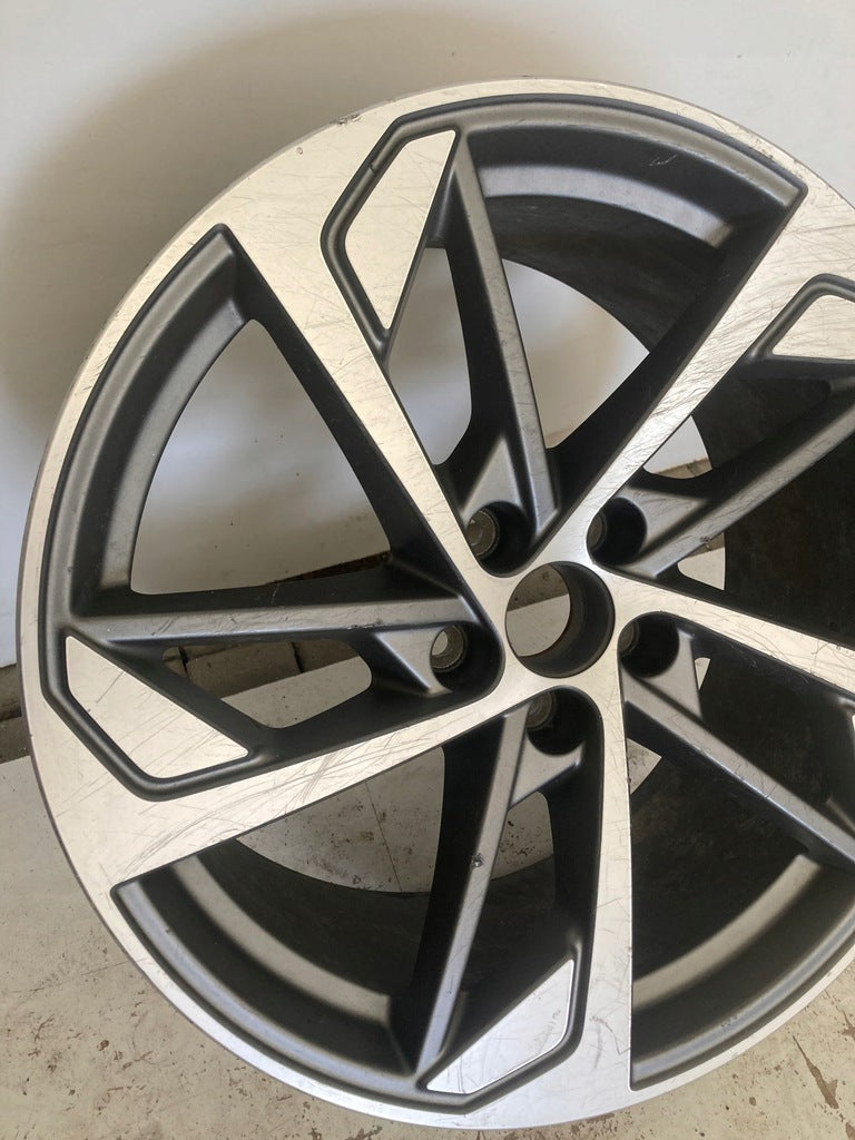 1x Alufelge 19 Zoll 8.5" 5x112 38ET Glanz Grau 83A601025 Audi Q3 Mg Rim Wheel FEL4298138021mq