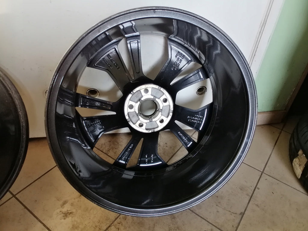 1x Alufelge 19 Zoll 7.5" 5x112 48ET Glanz Schwarz 5E3601025 Skoda Octavia 5e3 FEL5061172302dw