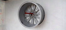Laden Sie das Bild in den Galerie-Viewer, 1x Alufelge 17 Zoll 7.0" 5x112 40ET Glanz Silber 3G0601025D VW Passat B8 FEL5762210683ao
