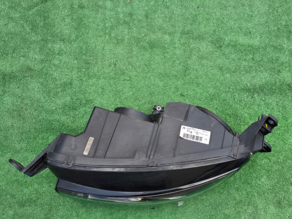 Frontscheinwerfer Citroën C4 Grand Picasso I 9677217380-01 Links Headlight