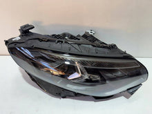Laden Sie das Bild in den Galerie-Viewer, Frontscheinwerfer Mercedes-Benz Cla A1749064802 Rechts Scheinwerfer Headlight SCH7165136179re