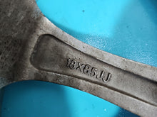 Load image into Gallery viewer, 1x Alufelge 18 Zoll 8.5&quot; 5x120 35ET 1363702 BMW X5 E70 Rim Wheel