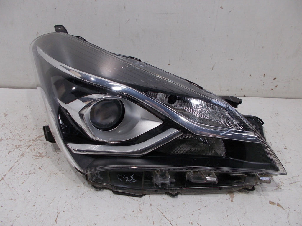 Frontscheinwerfer Toyota Yaris LED Rechts Scheinwerfer Headlight
