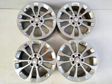 Laden Sie das Bild in den Galerie-Viewer, 4x Alufelge 17 Zoll 6.5" 5x112 38ET Glanz Silber A1564011700 Mercedes-Benz X156 FEL5249248083up