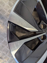 Laden Sie das Bild in den Galerie-Viewer, 1x Alufelge 18 Zoll 7.0" 5x112 45ET 57A601025AG Skoda Karoq Rim Wheel FEL2607201799yn