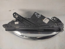 Laden Sie das Bild in den Galerie-Viewer, Frontscheinwerfer Mercedes-Benz W246 A2469062801 LED Rechts Headlight SCH4950638300mn