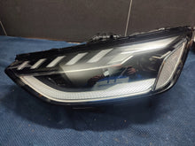 Laden Sie das Bild in den Galerie-Viewer, Frontscheinwerfer Audi A4 B9 8W0941035E LED Links Scheinwerfer Headlight