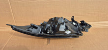 Laden Sie das Bild in den Galerie-Viewer, Frontscheinwerfer Toyota Aygo X Full LED Rechts Scheinwerfer Headlight SCH4301412481cj