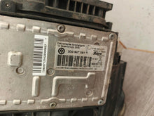 Laden Sie das Bild in den Galerie-Viewer, Frontscheinwerfer VW Passat 3C0941752G Xenon Rechts Scheinwerfer Headlight SCH4500405332sq