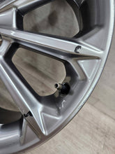 Laden Sie das Bild in den Galerie-Viewer, 1x Alufelge 17 Zoll 7.0" 4x108 47 5ET Glanz Graphit H1BC-1007-D1A Ford Fiesta I FEL1576819435pi