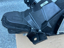 Load image into Gallery viewer, Frontscheinwerfer Renault Clio I V 260103507R Rechts Scheinwerfer Headlight SCH3631530339nx