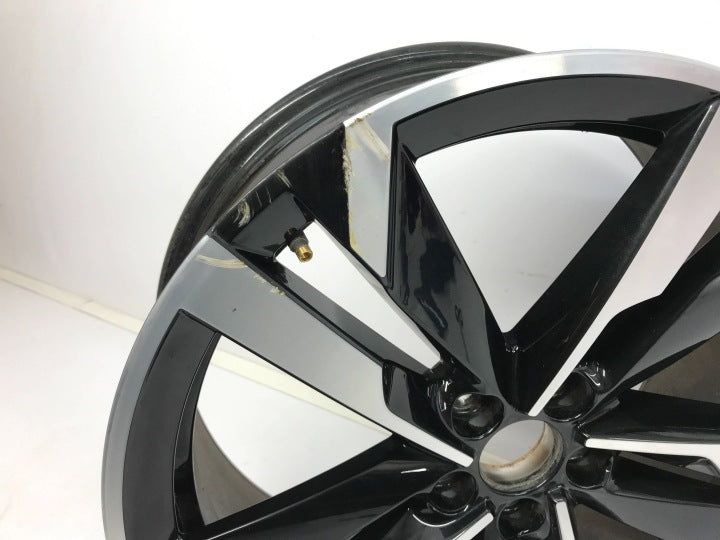 1x Alufelge 18 Zoll 5x100 657601025AM Skoda Scala Rim Wheel FEL4718132037cs