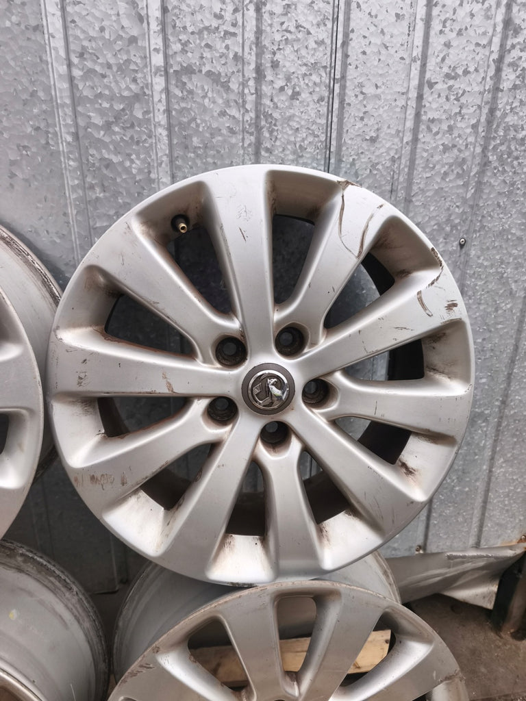 4x Alufelge 17 Zoll 7.0" 5x115 Opel Astra J Zafira C Rim Wheel FEL8595580538sk