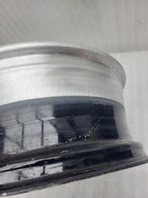 Laden Sie das Bild in den Galerie-Viewer, 1x Alufelge 18 Zoll 7.5&quot; 5x100 51ET 2G0601025AC VW Polo Rim Wheel