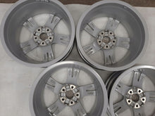 Laden Sie das Bild in den Galerie-Viewer, 4x Alufelge 17 Zoll 6.5" 5x112 43ET 8V0601025DK Audi Rim Wheel FEL6709419927sw