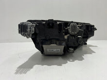 Laden Sie das Bild in den Galerie-Viewer, Frontscheinwerfer Skoda Octavia IV 5E4941015A Full LED Links Headlight SCH1069786357mi