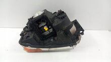 Laden Sie das Bild in den Galerie-Viewer, Frontscheinwerfer Land Rover Discovery L319 III Xenon Links Headlight SCH6246155152pe