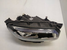 Laden Sie das Bild in den Galerie-Viewer, Frontscheinwerfer Mercedes-Benz W247 A2479062005 Full LED Rechts Headlight SCH2348589520sk