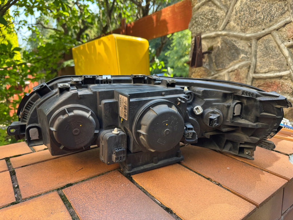 Frontscheinwerfer Volvo Xc70 8693657 Xenon Rechts Scheinwerfer Headlight