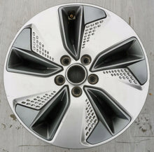 Load image into Gallery viewer, 1x Alufelge 17 Zoll 7.0" 5x114.3 50ET Glanz Graphit 52910-K4000 Hyundai Kona Mg FEL1121512498ag