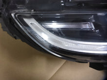 Load image into Gallery viewer, Frontscheinwerfer Kia Soul III 92102-J2 LED Rechts Scheinwerfer Headlight SCH9040225643ew